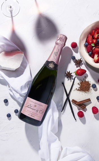 Champagne Rosé Solera Magnum en étui - Mise en situation